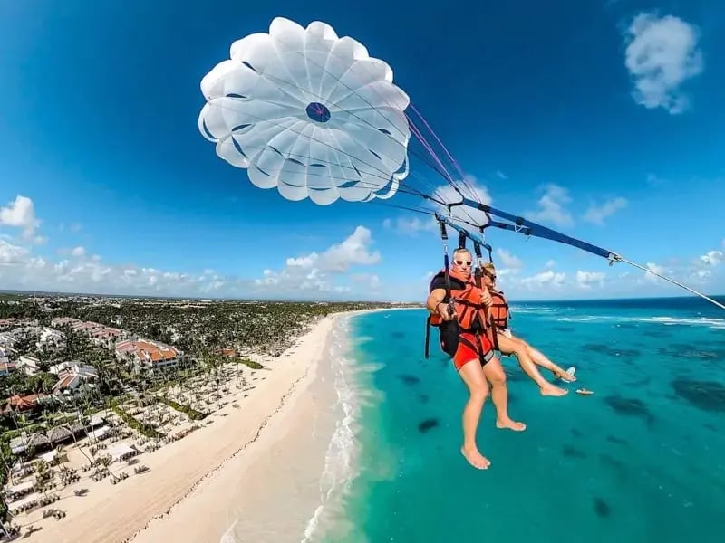 parasailing